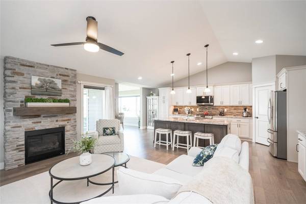 2118 NW Applewood Street, Ankeny, IA 50023