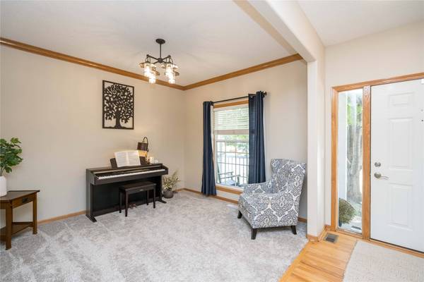 3906 NW Seasons Court, Ankeny, IA 50023