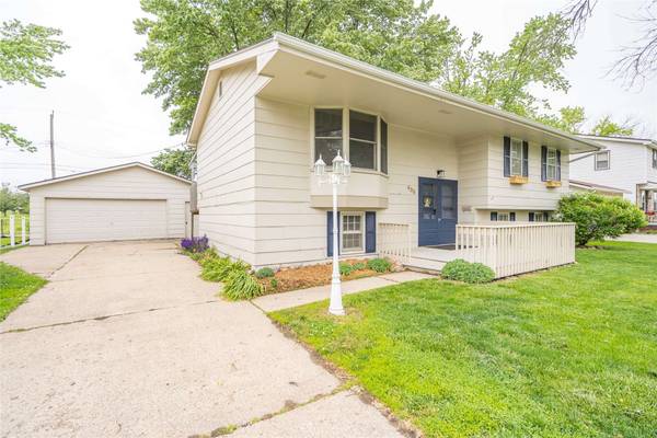 406 SE Trilein Drive, Ankeny, IA 50021