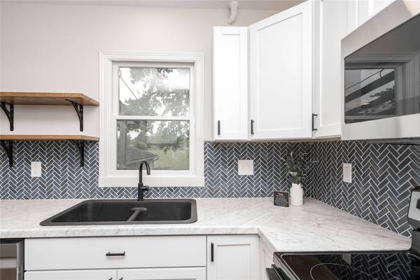 406 SE Trilein Drive, Ankeny, IA 50021