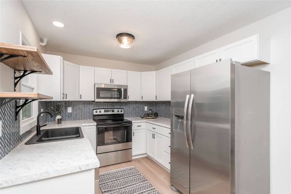 406 SE Trilein Drive, Ankeny, IA 50021