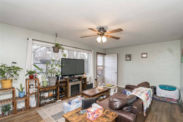 246 Village Drive #248, Ames, IA 50014
