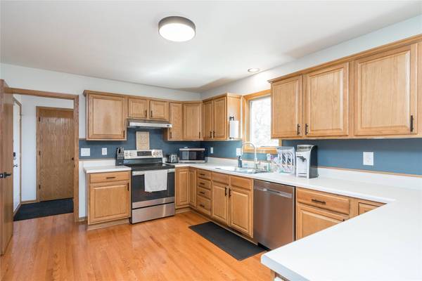 2650 Somerset Drive, Ames, IA 50010