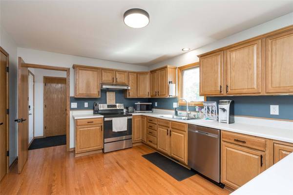 2650 Somerset Drive, Ames, IA 50010