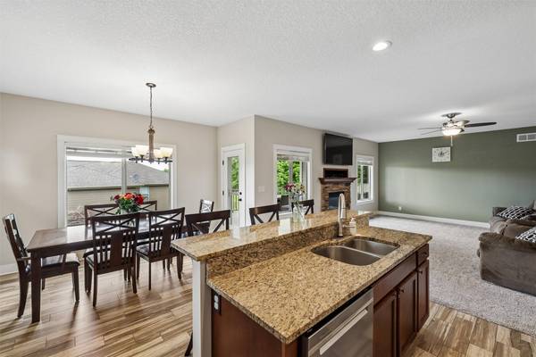1616 SE Coralberry Drive, Ankeny, IA 50021