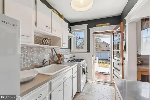 102 COOPER AVE, Collingswood, NJ 08108