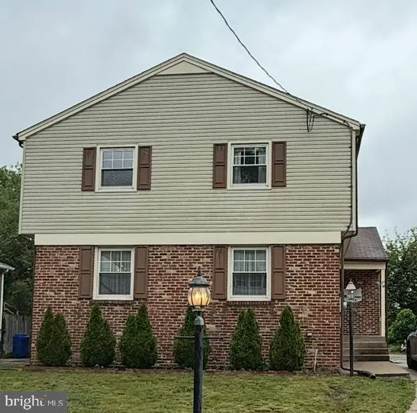 21 PRINCETON AVE, Gloucester City, NJ 08030