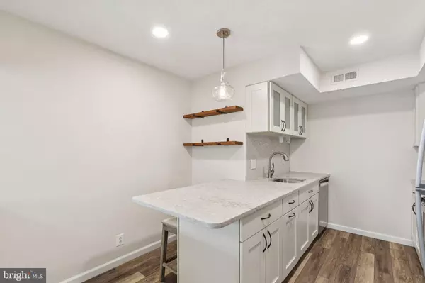 115 E KINGS HWY #420, Maple Shade, NJ 08052