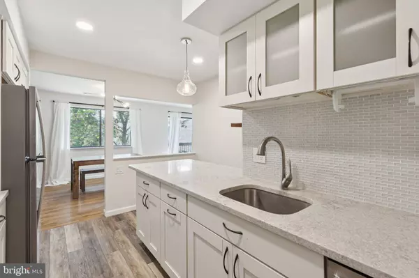 115 E KINGS HWY #420, Maple Shade, NJ 08052