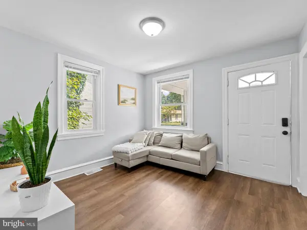 217 OAK ST, Williamstown, NJ 08094