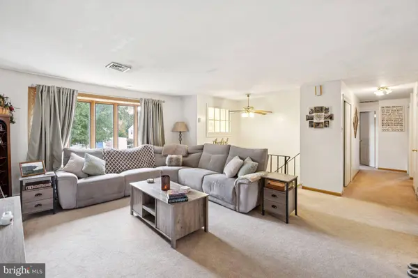 1319 ROSALIE AVE, Bensalem, PA 19020
