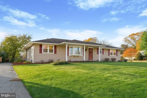 1300 LILAC DR, Vineland, NJ 08360