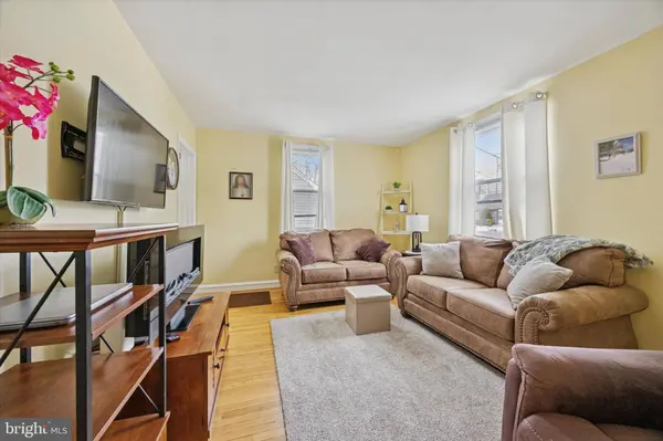 612 N WALNUT AVE, Magnolia, NJ 08049