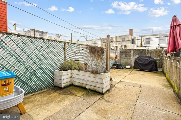 3115 ALMOND ST, Philadelphia, PA 19134