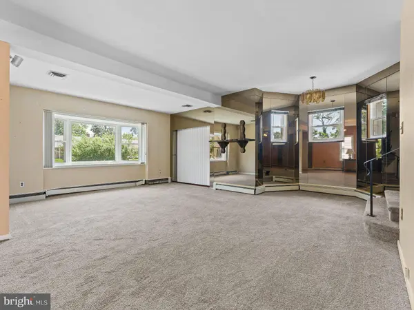 1211 ELDRIDGE AVE, Oaklyn, NJ 08107