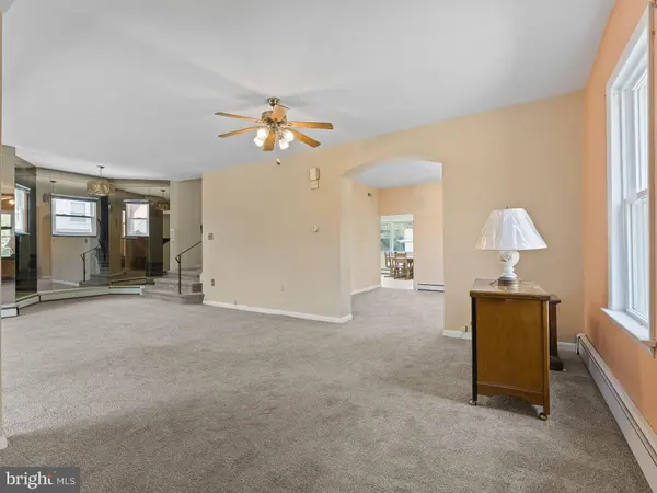 1211 ELDRIDGE AVE, Oaklyn, NJ 08107