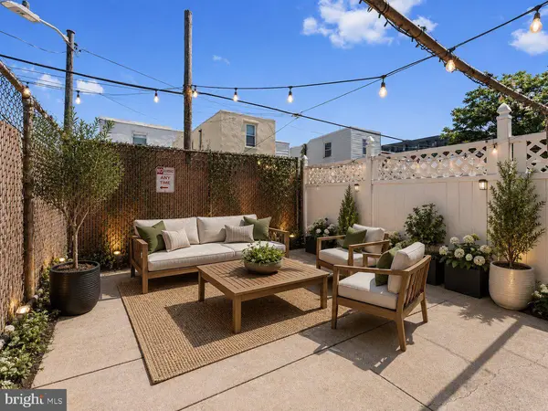 2325 E SERGEANT ST, Philadelphia, PA 19125
