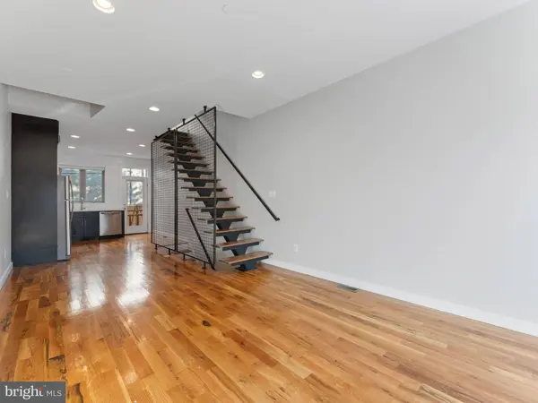 2225 CORAL ST, Philadelphia, PA 19125