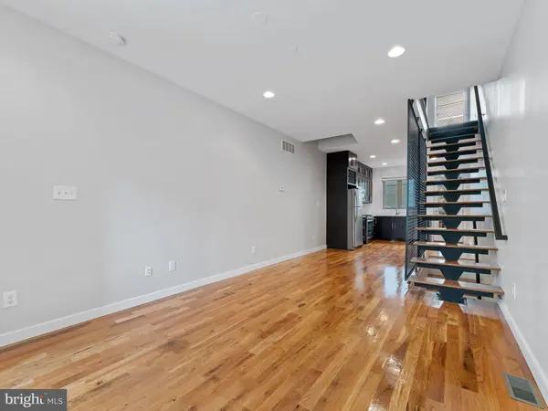 2225 CORAL ST, Philadelphia, PA 19125