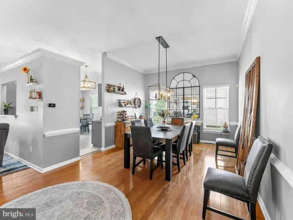 119 HARROGATE DR