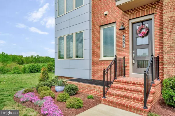 9301 QUADRANGLE ST, Lorton, VA 22079