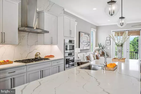 9301 QUADRANGLE ST, Lorton, VA 22079