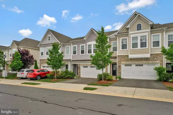 42523 BENFOLD SQ, Brambleton, VA 20148