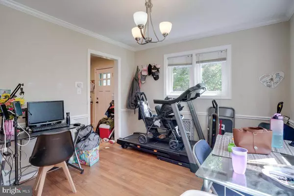 6119 11TH ST N, Arlington, VA 22205