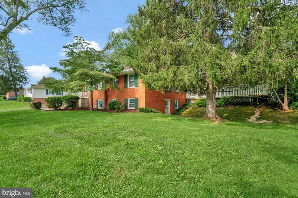 6430 CANNON DR, Warrenton, VA 20187