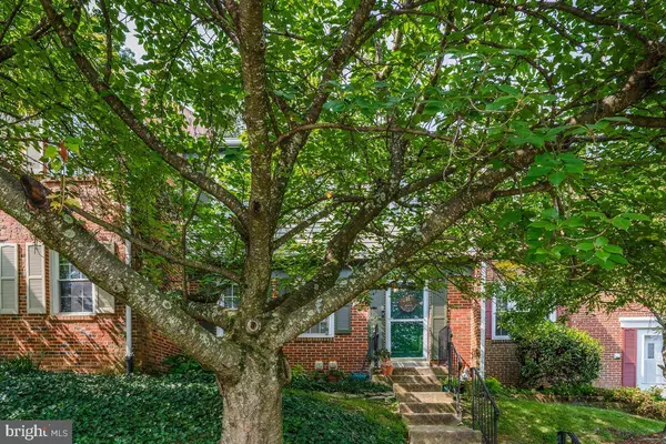 965 HOLBORN CT #43, Sterling, VA 20164