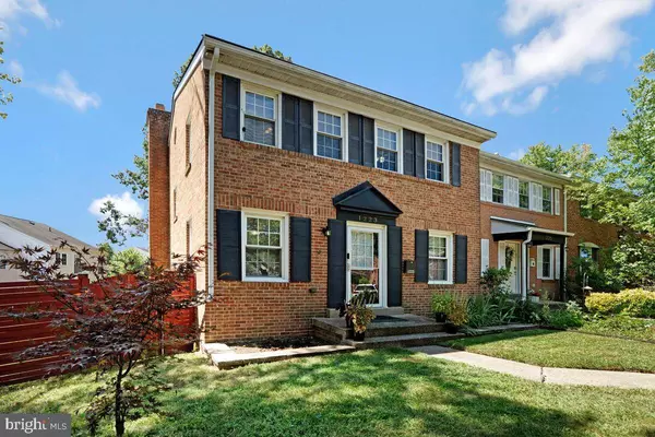 1223 FOX RUN PL, Woodbridge, VA 22191