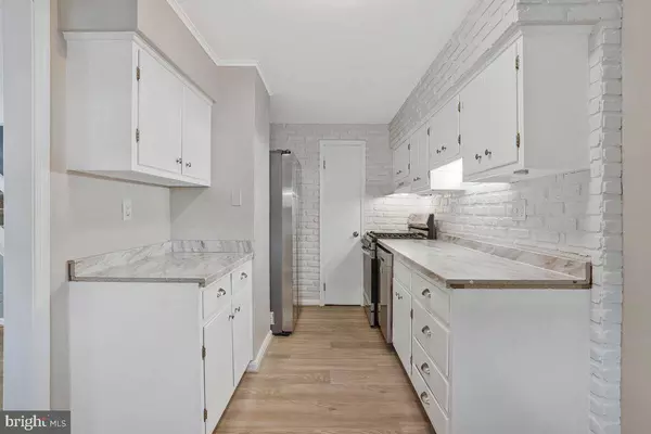 1223 FOX RUN PL, Woodbridge, VA 22191