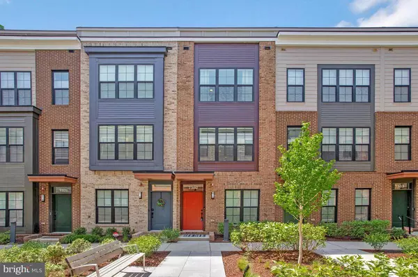 7367 BLADE DR, Falls Church, VA 22042