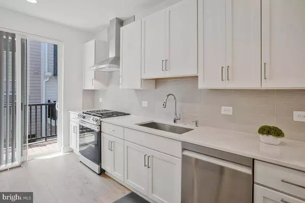 7367 BLADE DR, Falls Church, VA 22042