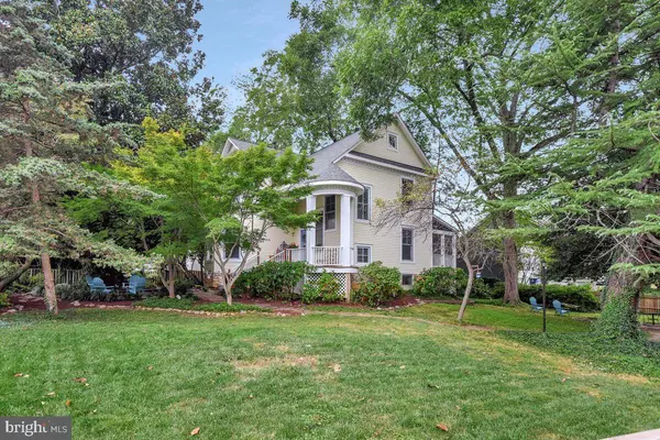 9800 COURTHOUSE RD, Vienna, VA 22181