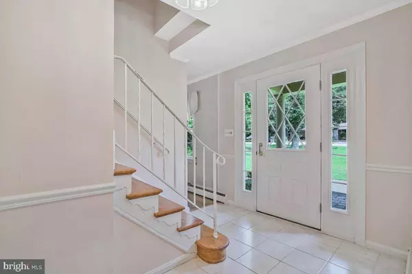 10524 ANITA DR, Lorton, VA 22079