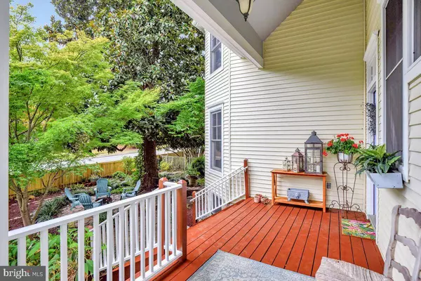 9800 COURTHOUSE RD, Vienna, VA 22181