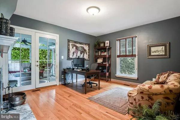 9800 COURTHOUSE RD, Vienna, VA 22181