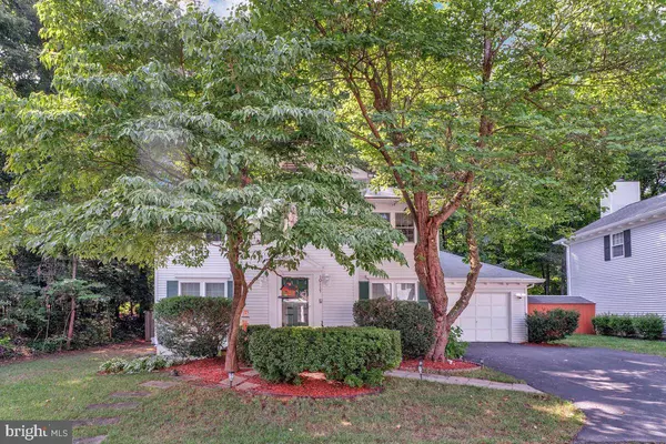 10117 SCHOOLHOUSE WOODS CT, Burke, VA 22015