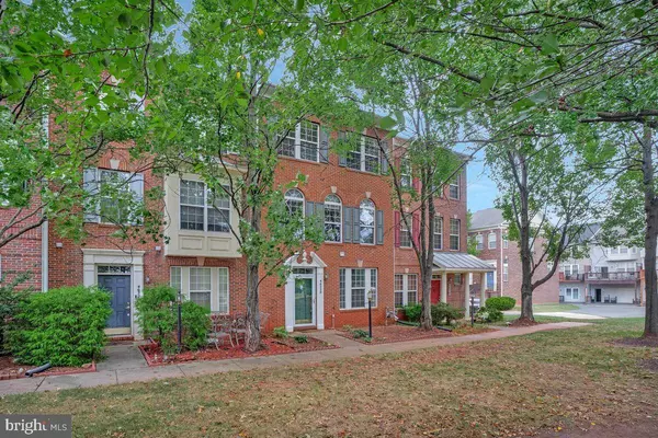 46220 WALPOLE TER, Sterling, VA 20165