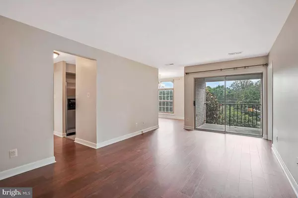 8300 TOBIN RD #34, Annandale, VA 22003