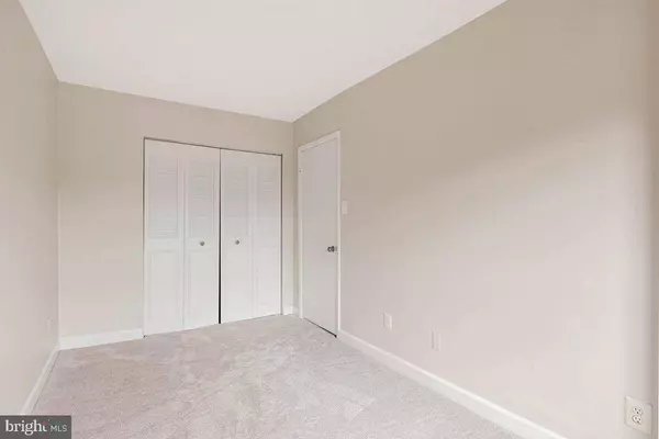 8300 TOBIN RD #34, Annandale, VA 22003