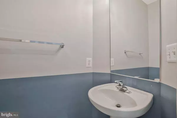 46220 WALPOLE TER, Sterling, VA 20165