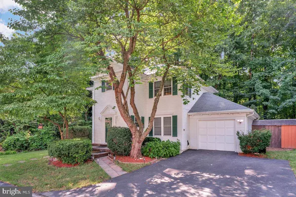 10117 SCHOOLHOUSE WOODS CT, Burke, VA 22015