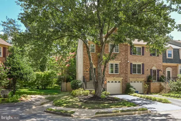 6800 WILD ROSE CT, Springfield, VA 22152