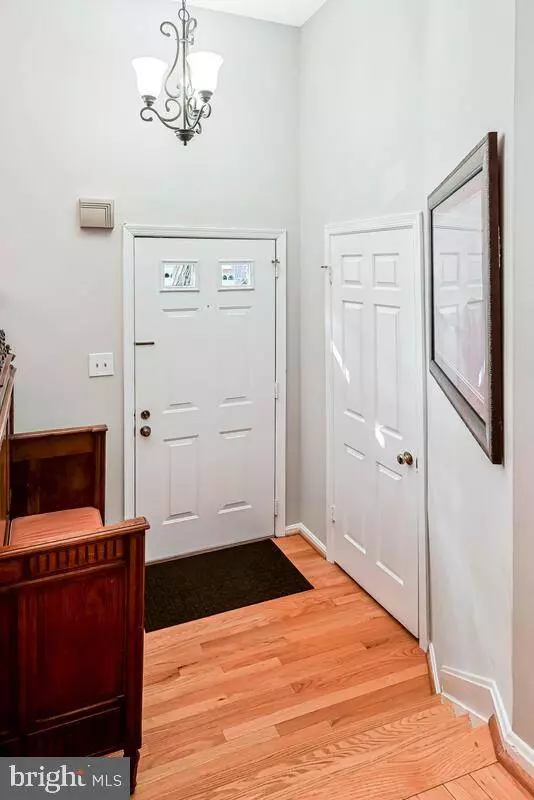 6800 WILD ROSE CT, Springfield, VA 22152