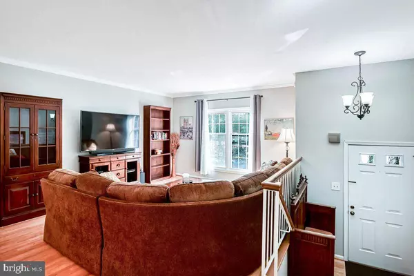 6800 WILD ROSE CT, Springfield, VA 22152