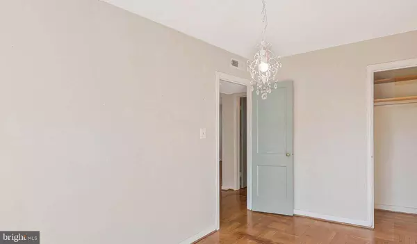 6609 POTOMAC AVE #B1, Alexandria, VA 22307