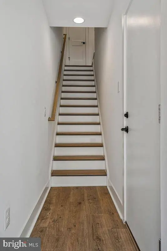 7367 BLADE DR, Falls Church, VA 22042