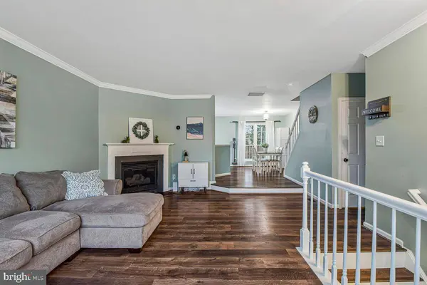 6819 SIGNATURE CIR, Alexandria, VA 22310